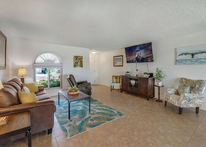 Welcome To Runabout Pool Views Comfort Holiday home Lake Havasu City