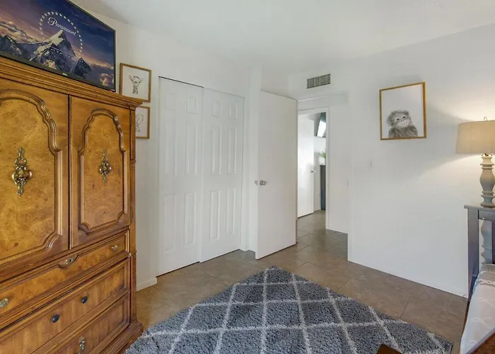 Holiday home Welcome To Runabout Pool Views Comfort Lake Havasu City
