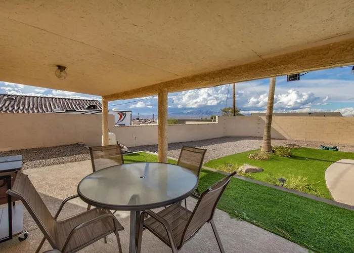 Welcome To Runabout Pool Views Comfort Holiday home *