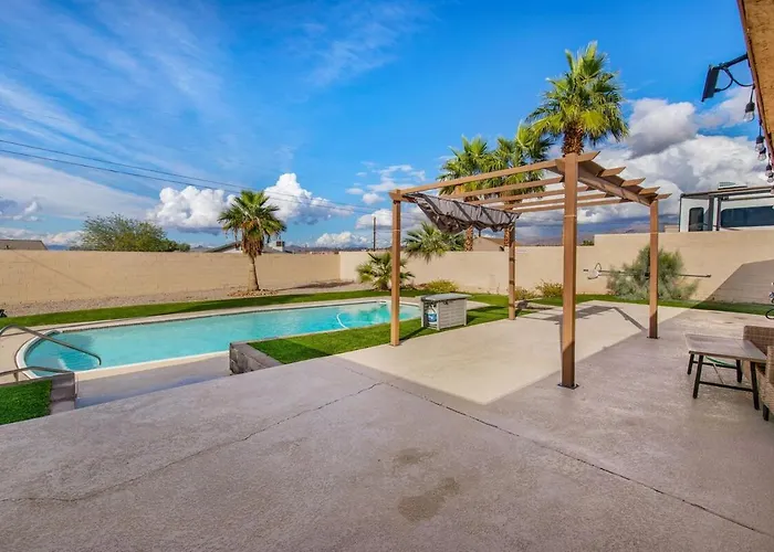 Welcome To Runabout Pool Views Comfort Holiday home Lake Havasu City